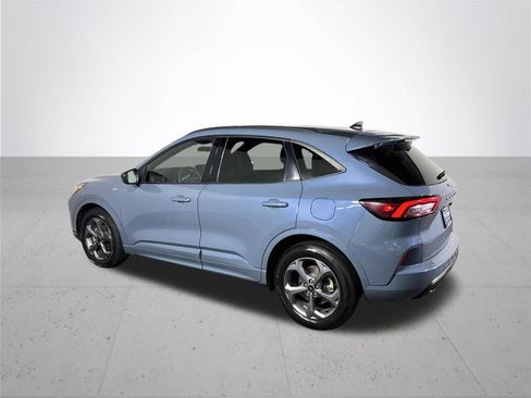 Used 2023 Ford Escape ST-Line FWD image 8