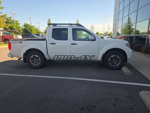 Used 2020 Nissan Frontier PRO-4X w/ Pro-4x Utility Package AWD/4WD image 5