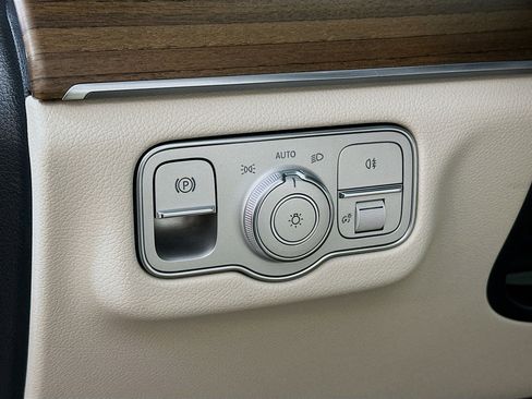 New 2026 Mercedes-Benz GLE 450 4MATIC image 10