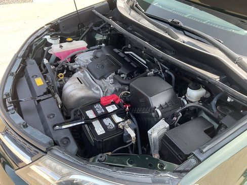 Used 2013 Toyota RAV4 XLE FWD image 49
