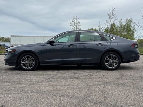Used 2024 Honda Accord EX image 2