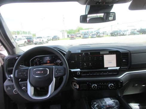 New 2026 GMC Sierra 2500 SLT w/ SLT Convenience Package AWD/4WD image 14