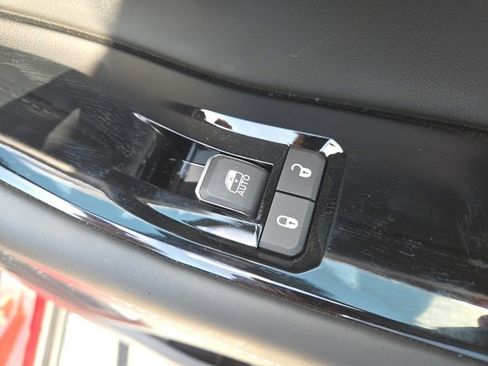 Used 2024 Jeep Grand Cherokee L Overland w/ Advanced Protech Group III image 24