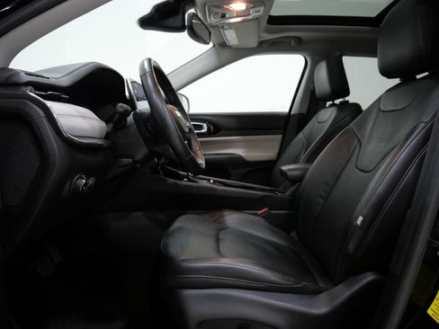 Used 2022 Jeep Compass Limited w/ Sun and Sound Group image 14