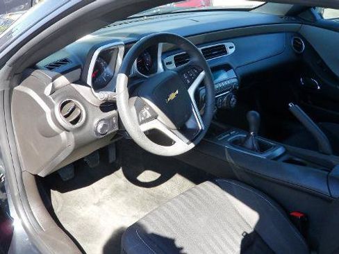 Used 2013 Chevrolet Camaro LS RWD image 13