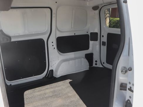 Used 2018 Nissan NV200 SV w/ Navigation Package FWD image 7