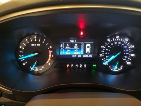 Used 2014 Ford Fusion SE w/ Equipment Group 202A image 16