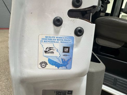 Used 2019 Chevrolet Express 3500 w/ School Bus Package image 59