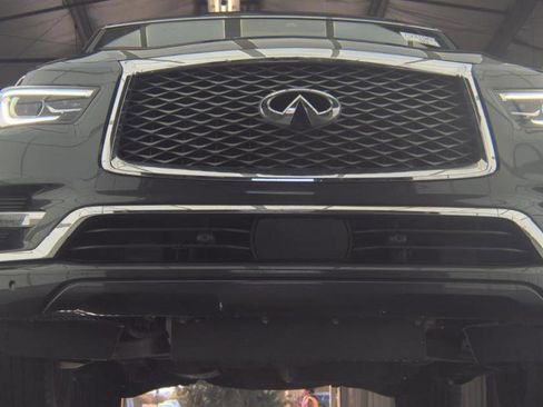 Used 2024 INFINITI QX80 Sensory w/ Cargo Package image 3