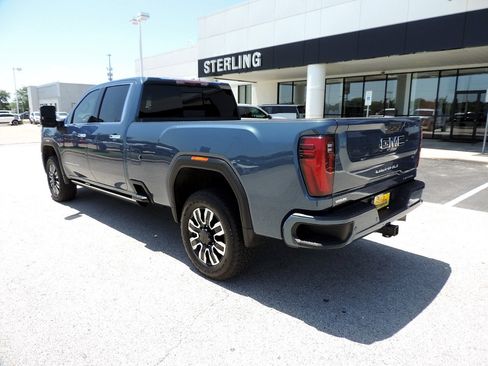 Certified 2024 GMC Sierra 3500 Denali Ultimate AWD/4WD image 7