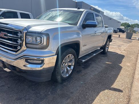 Used 2018 GMC Sierra 1500 SLT w/ Texas SLT Premium Package image 14