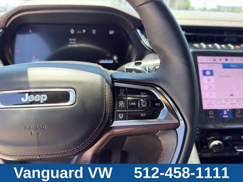 Used 2025 Jeep Grand Cherokee L Summit w/ Obsidian Package AWD/4WD image 21