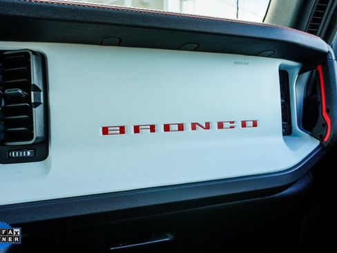 Used 2025 Ford Bronco Stroppe Edition AWD/4WD image 16