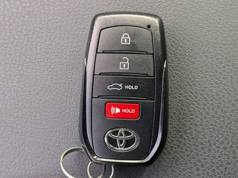 Used 2026 Toyota Camry SE w/ Convenience Package FWD image 27
