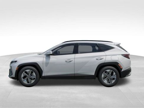 New 2025 Hyundai Tucson SEL image 3