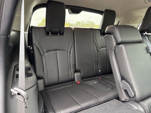 Used 2025 INFINITI QX60 Sensory w/ Vision Package image 15