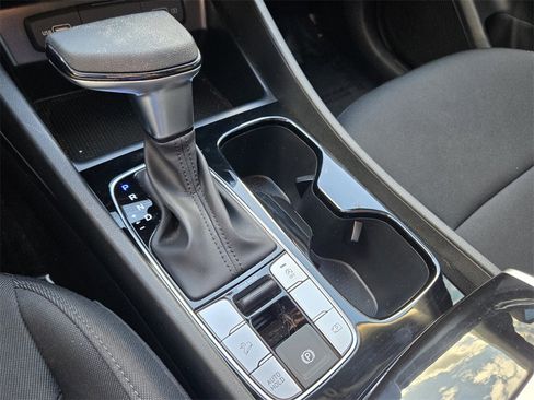 Certified 2023 Hyundai Tucson SE image 18