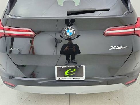Used 2025 BMW X3 xDrive30i AWD/4WD image 11