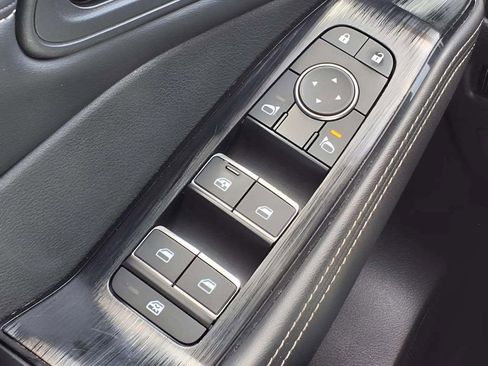 Used 2023 Nissan Rogue SL w/ SL Premium Package FWD image 18