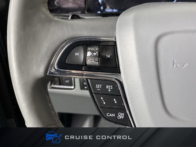 Used 2021 Lincoln Navigator Reserve w/ Luxury Package AWD/4WD image 22