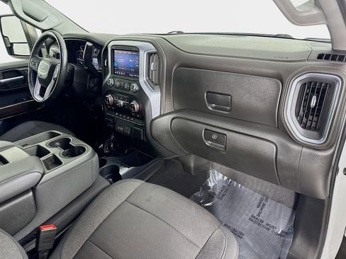 Certified 2020 GMC Sierra 2500 SLE w/ SLE Convenience Package image 28