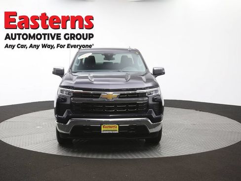Used 2023 Chevrolet Silverado 1500 LT AWD/4WD image 54
