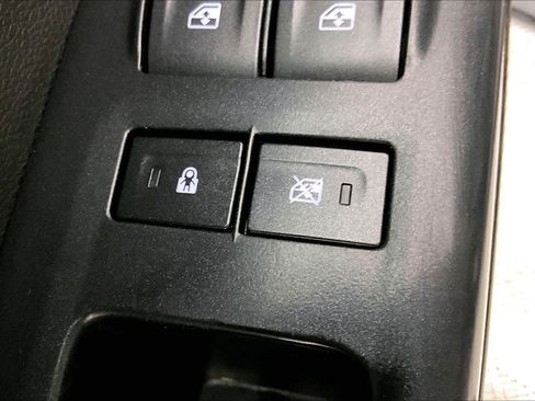 Used 2019 GMC Canyon Denali image 34