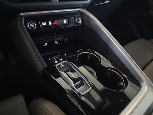 Certified 2025 Audi Q5 Prestige AWD/4WD image 27