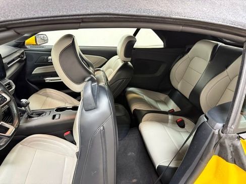 Used 2024 Ford Mustang Premium image 18