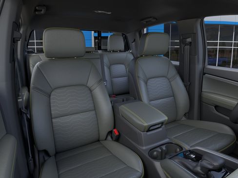 New 2026 Chevrolet Colorado ZR2 w/ Midnight Edition image 16