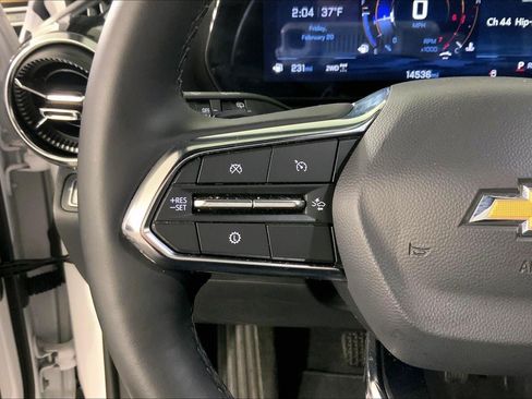 Used 2025 Chevrolet Equinox LT image 18