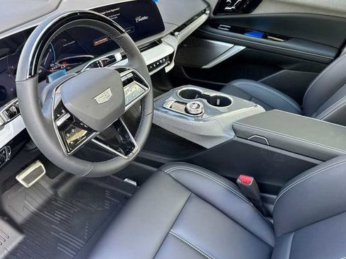 New 2026 Cadillac Optiq Sport 1 w/ LPO, Floor Liner Package image 10