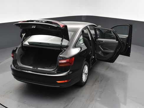 Used 2019 Volkswagen Jetta S w/ Driver Assistance Package FWD image 23