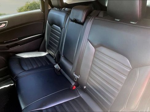 Used 2019 Ford Edge SEL w/ Equipment Group 201A FWD image 25