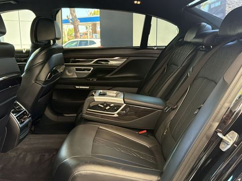Used 2017 BMW ALPINA B7 xDrive AWD/4WD image 26