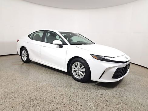 Used 2025 Toyota Camry LE FWD image 4