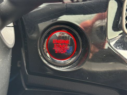 Certified 2022 Honda Civic EX-L image 25