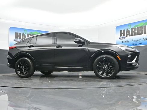 Used 2024 Buick Envista Sport Touring w/ Convenience I Package FWD image 23