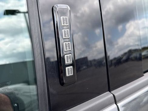 Used 2020 Ford F150 XLT w/ Equipment Group 302A Luxury AWD/4WD image 24