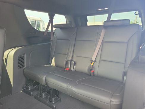 Used 2024 GMC Yukon XL Denali AWD/4WD image 18
