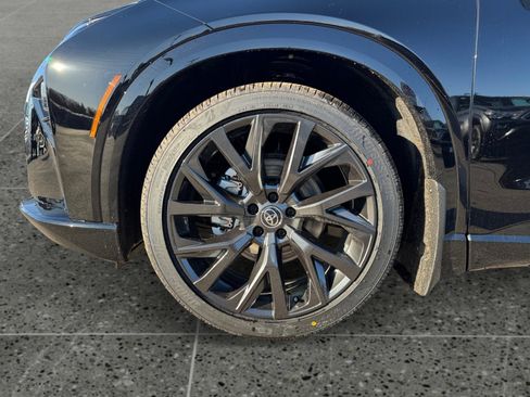 New 2026 Toyota Crown Signia image 9