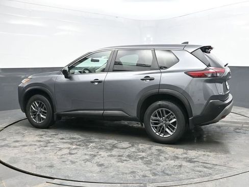 Used 2023 Nissan Rogue S image 4