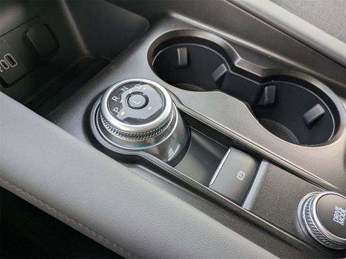 New 2026 Ford Explorer Active image 12