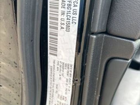 Certified 2020 Jeep Grand Cherokee Limited AWD/4WD image 40