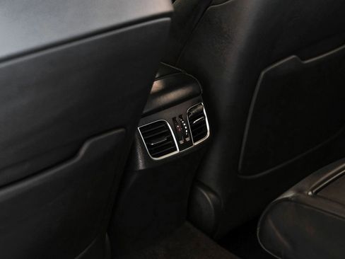 Used 2019 Genesis G80 3.3T Sport RWD image 44