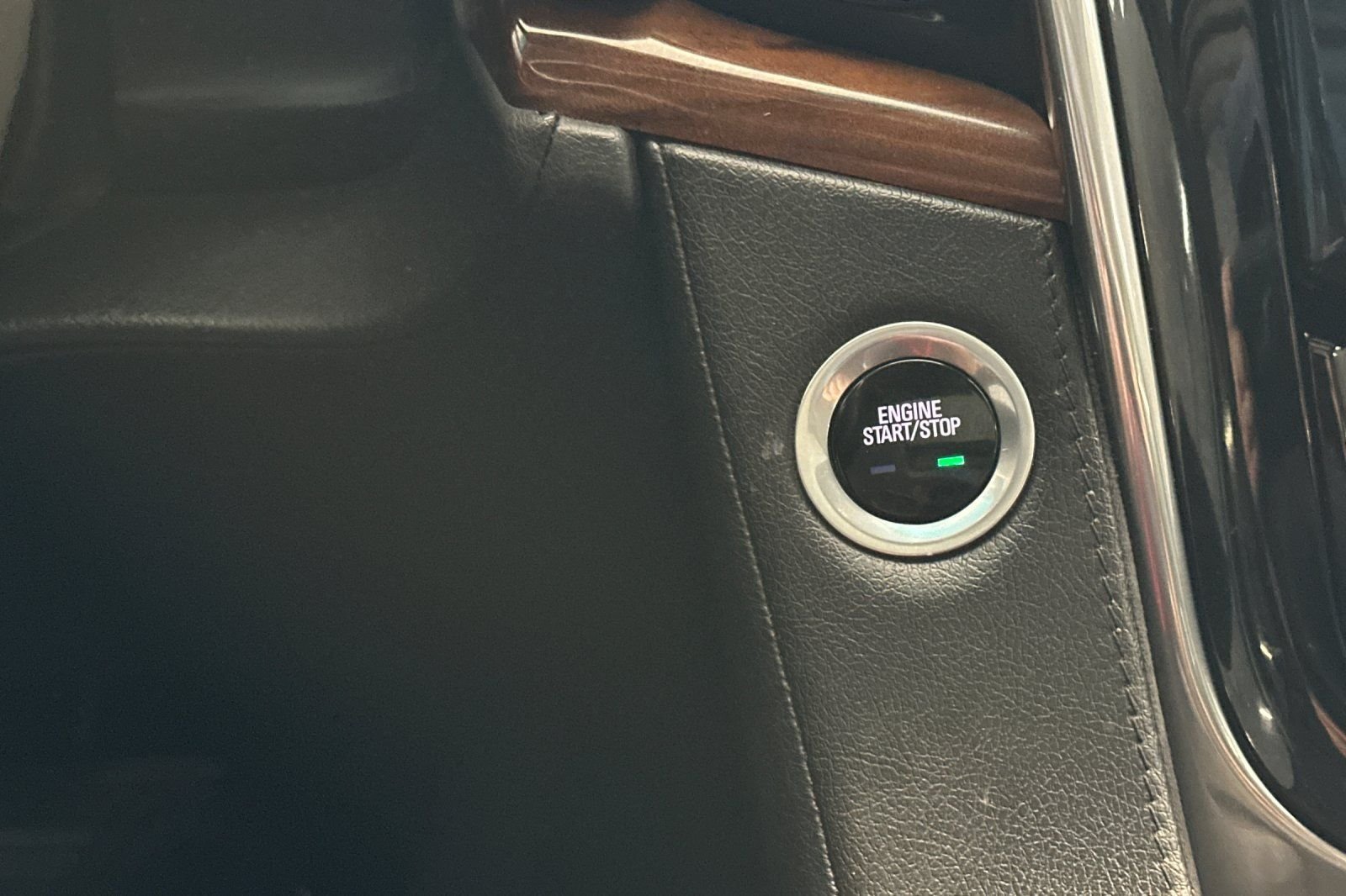 Used 2016 Cadillac Escalade Premium RWD image 29