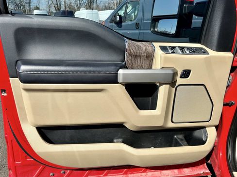 Used 2017 Ford F350 Lariat w/ Lariat Ultimate Package AWD/4WD image 10
