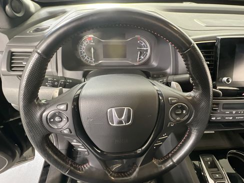 Used 2022 Honda Ridgeline Black Edition image 11