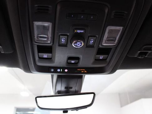 Used 2021 Chevrolet Tahoe High Country w/ Premium Package image 46