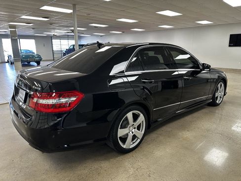 Used 2011 Mercedes-Benz E 350 4MATIC Sedan image 11